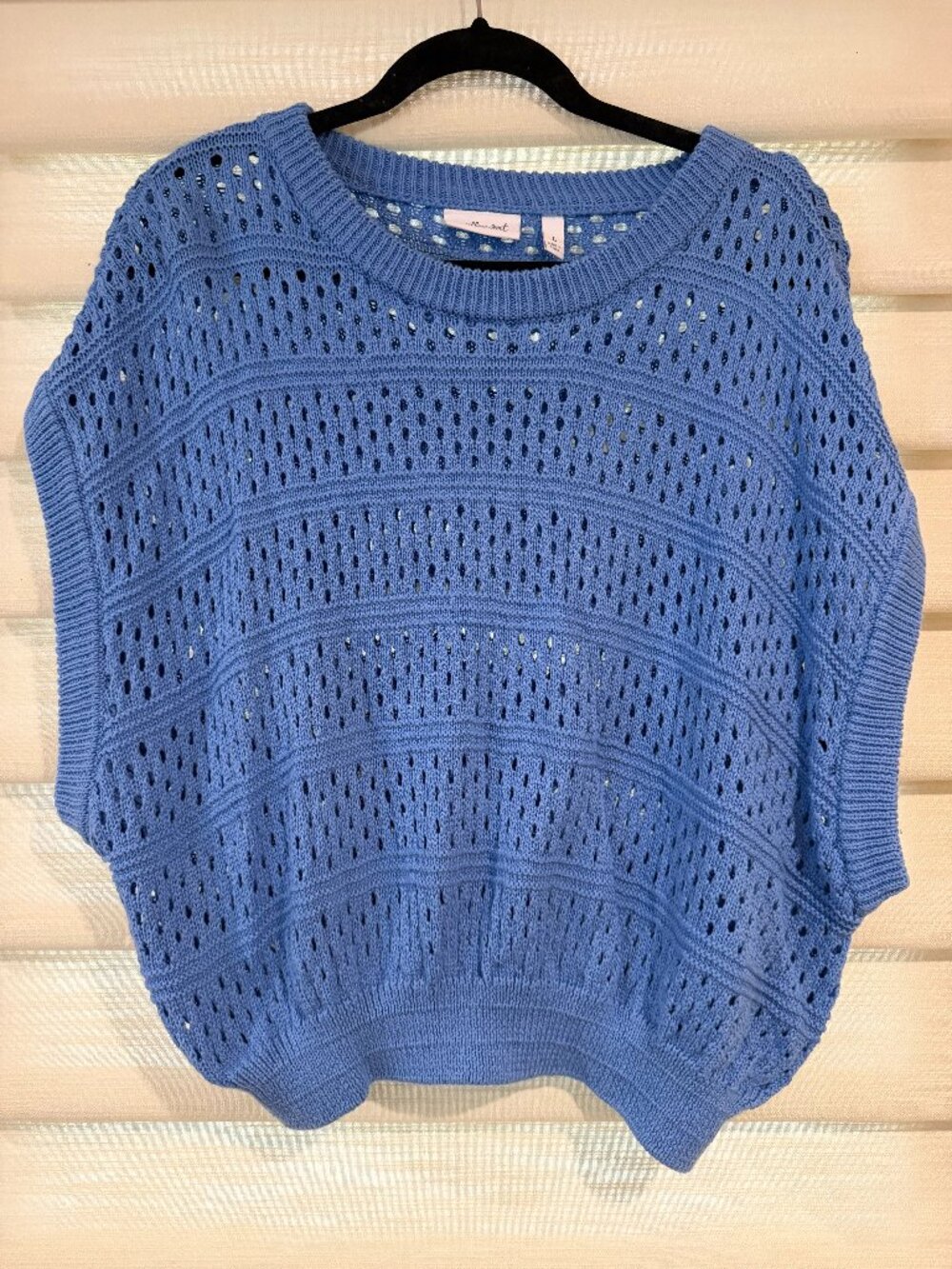 willow + root blue sweater (size L)